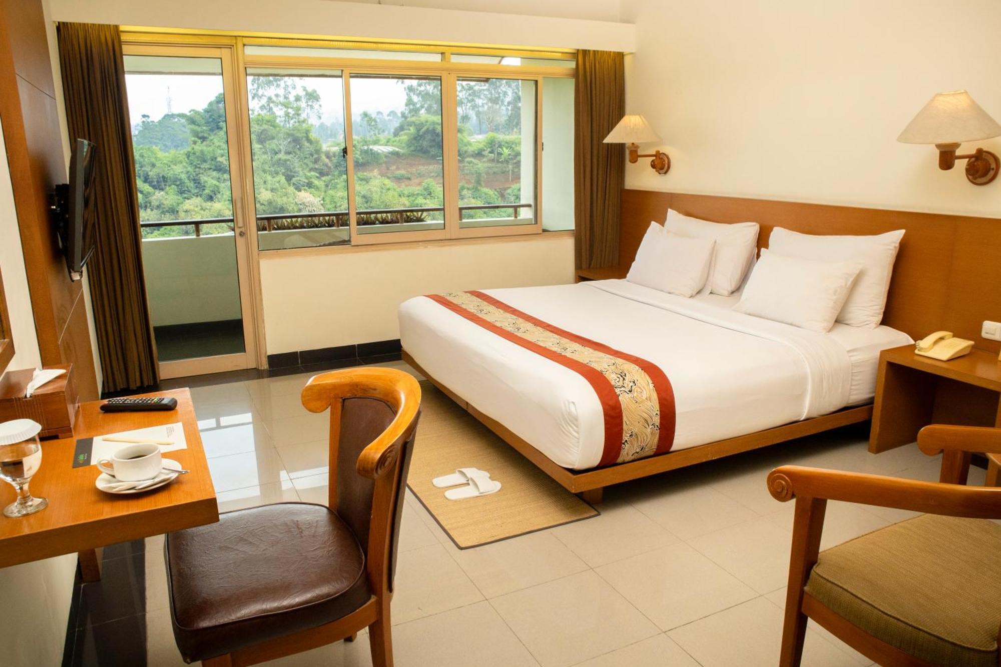 Sangria Resort And Spa Lembang Ngoại thất bức ảnh