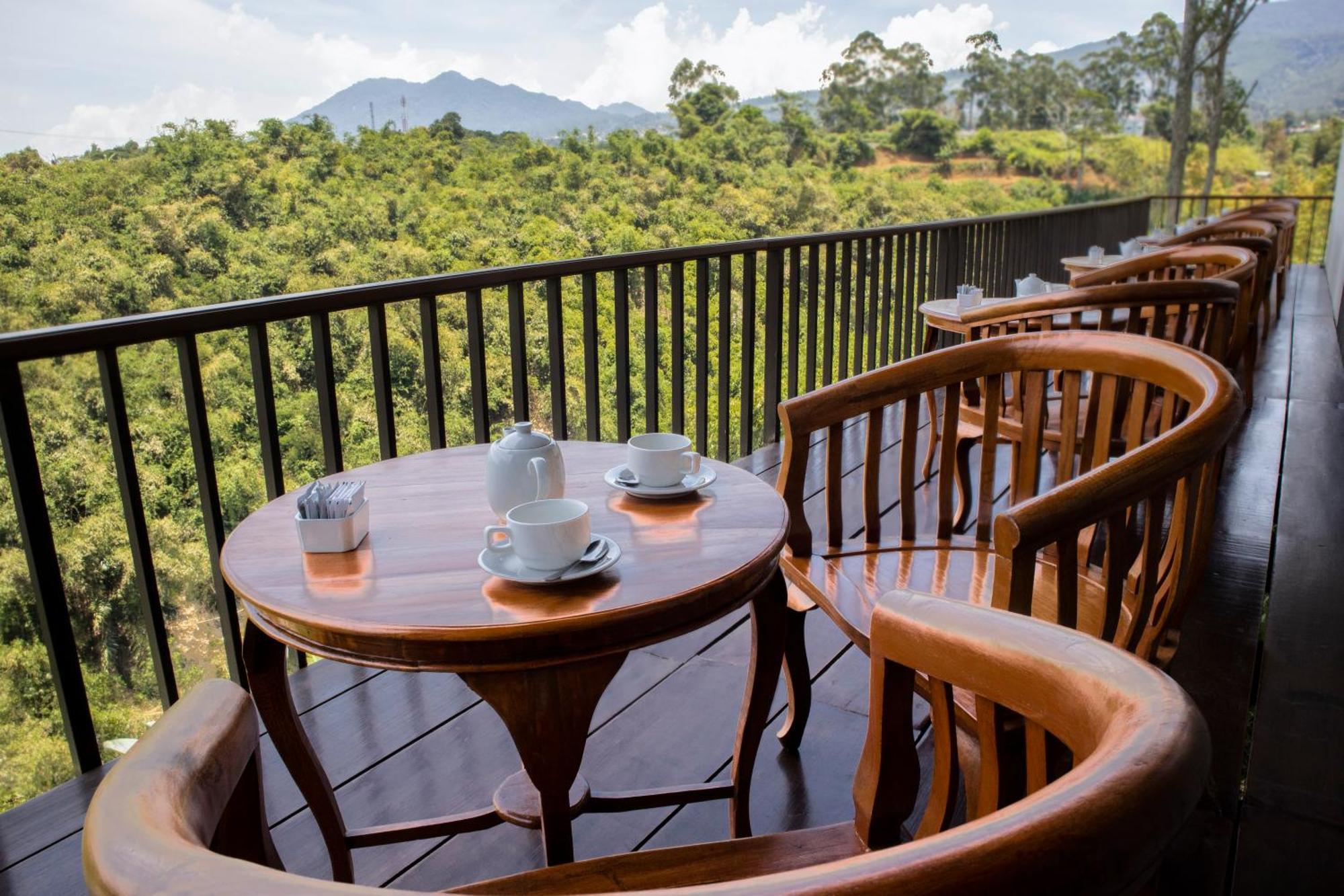 Sangria Resort And Spa Lembang Ngoại thất bức ảnh