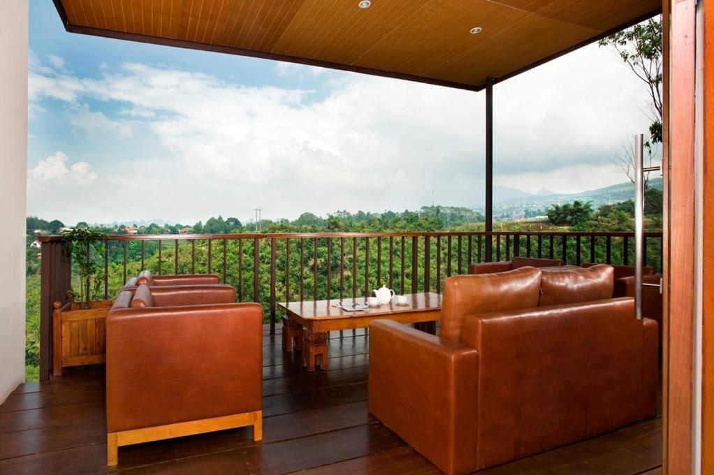Sangria Resort And Spa Lembang Ngoại thất bức ảnh